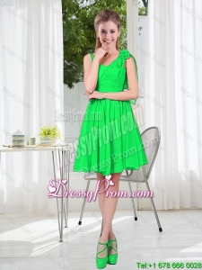 Elegant A Line Straps Green Dama Dresses with Hand Made Flowers