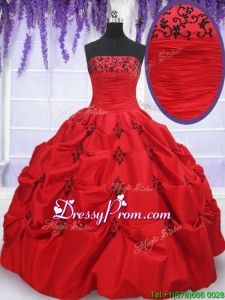 2017 Luxurious Strapless Applique and Bubble Red Quinceanera Dress in Taffeta