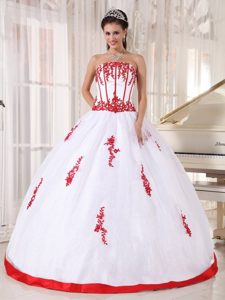 White Ball Gown Strapless Appliques Quinceanera Gowns