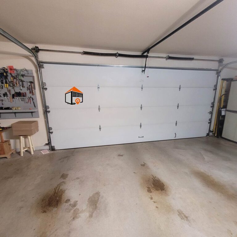 How-can-I-know-if-my-garage-door-rollers-need-to-be-replace